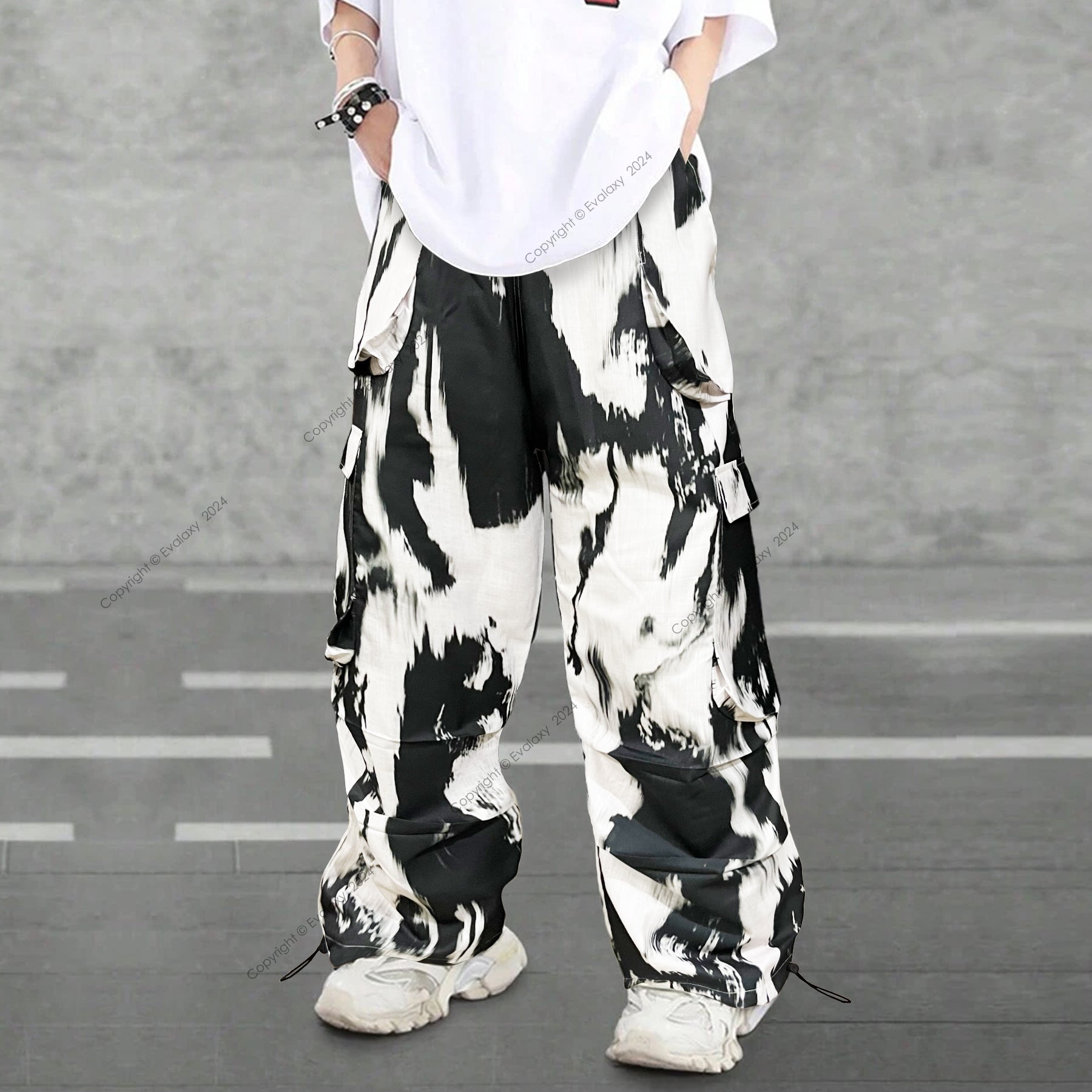 Unisex Splash Black Cargo Pants – Baggy Parachute Style for Men Women