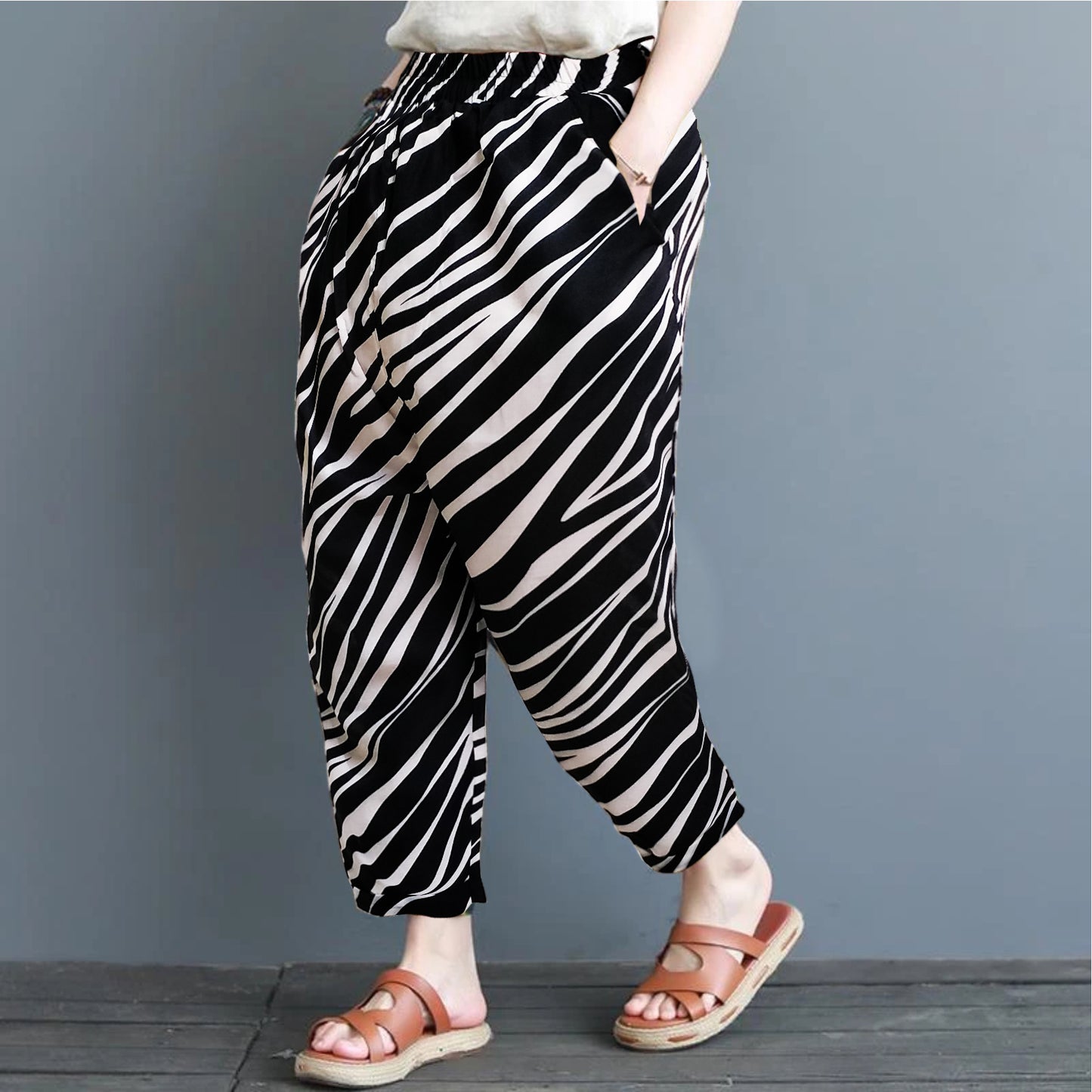 Vintage Abstract Circlel & Zibra Print Pajama Capri Combo Pack For Womens & Girls(Pack Of 2 Pcs)