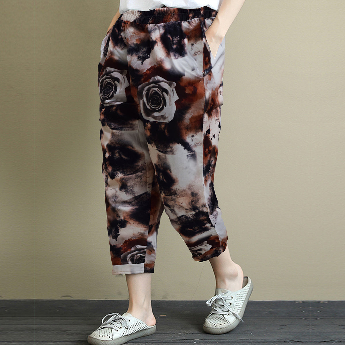Vintage Abstract Chocklet Floral Pajama Capri For Womens & Girls