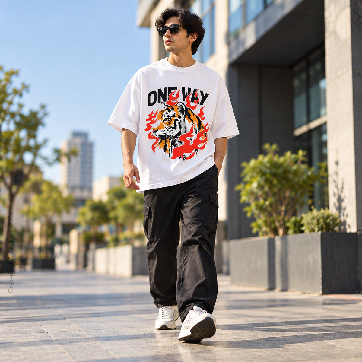 Only Tiger Graphic White Oversized T-Shirt – 240 GSM Premium Cotton