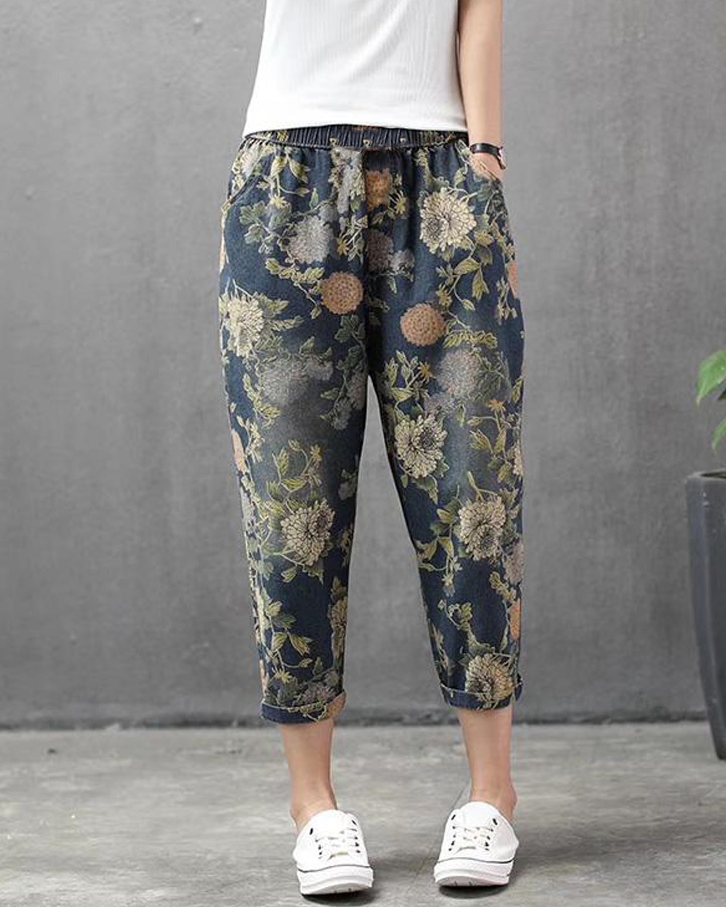 Vintage Stylish Floral Capri Combo Pack For Womens & Girls (Pack of 3 pcs)