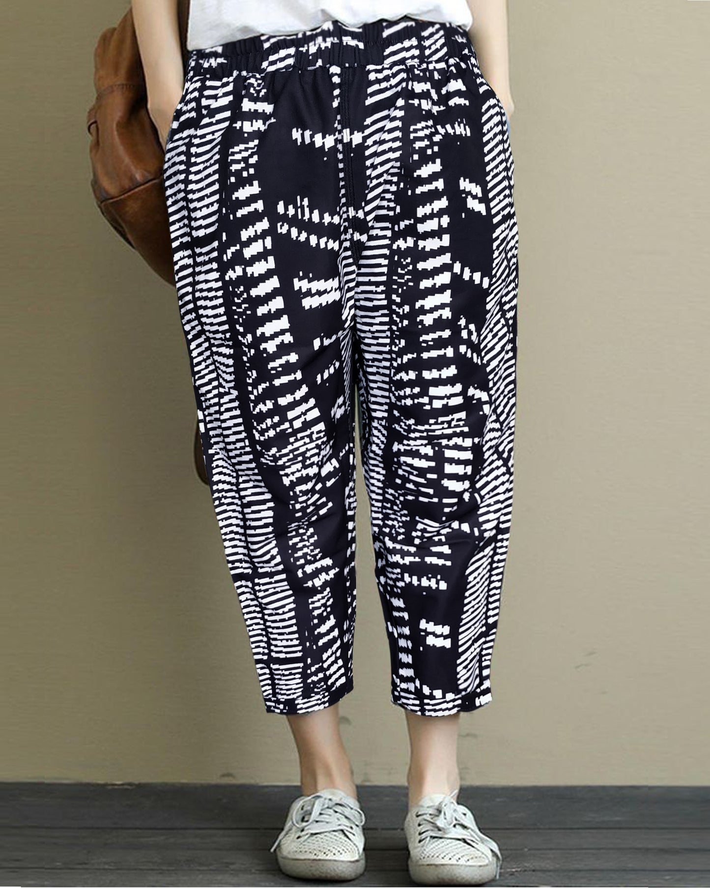 Vintage Black ZigZag Prints Pajama Capri For Womens & Girls