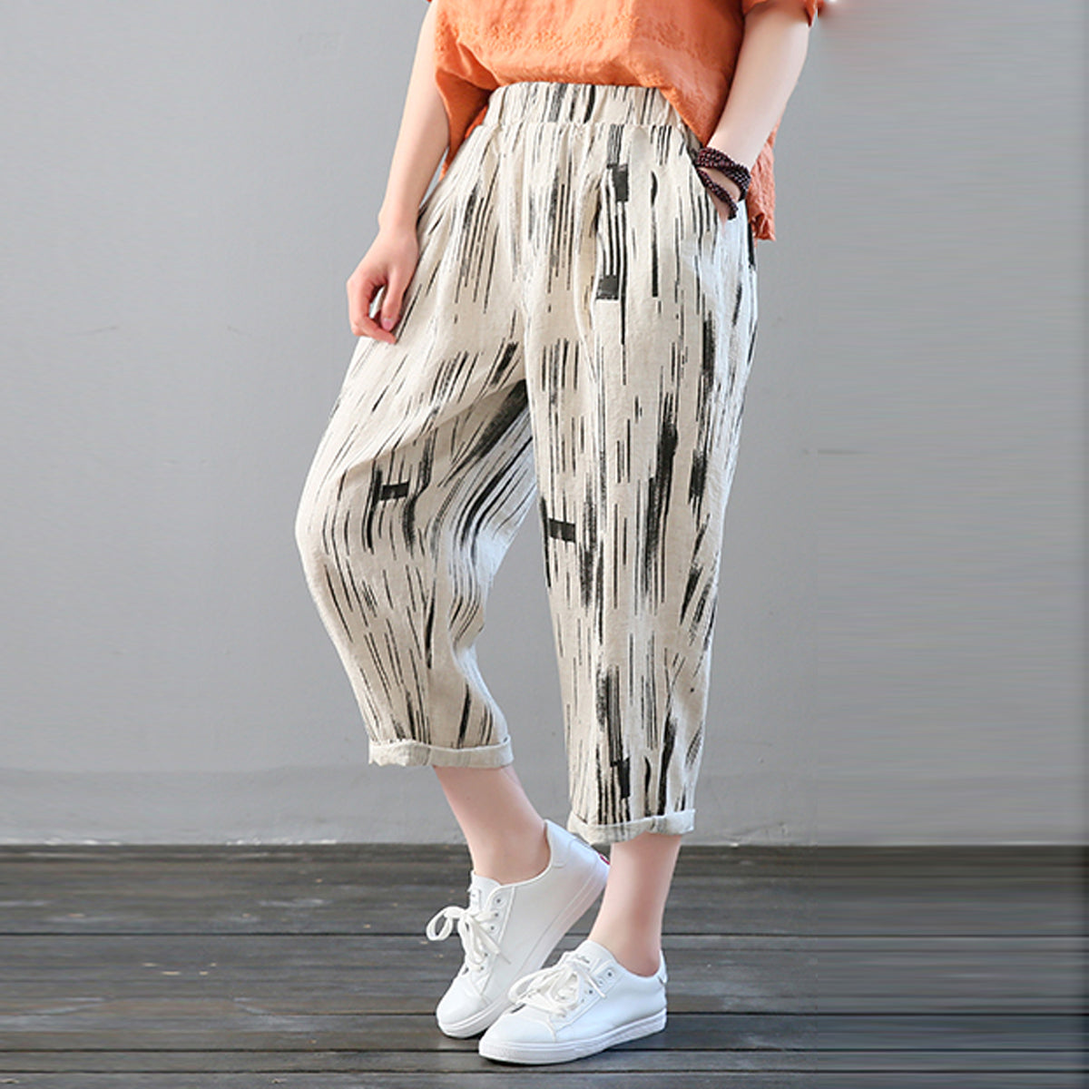 Vintage Off-White Brush Paint & Camo Pajama Capri Combo Pack For Womens & Girls(Pack Of 2 Pcs)